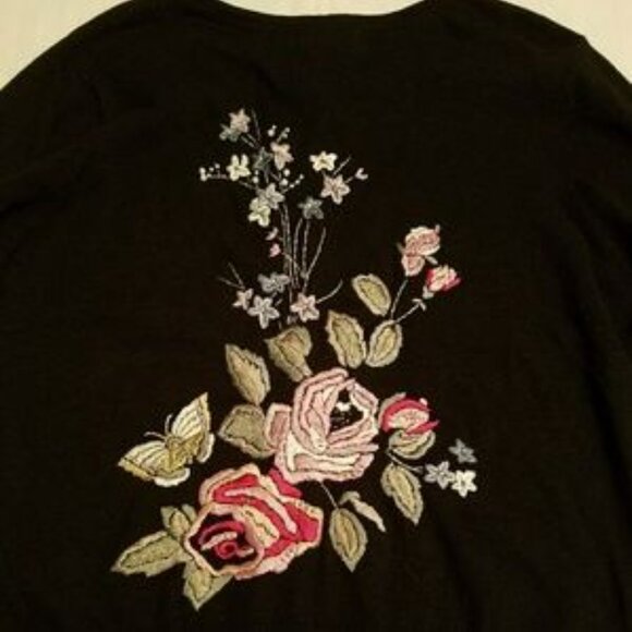 Vintage Worthington Embroidered Black Cardigan - Picture 2 of 5